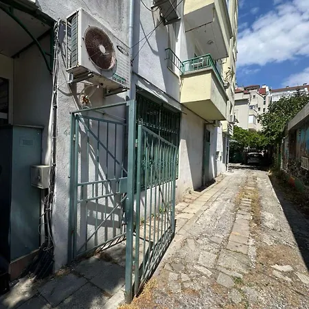 Azure Nest Apartmán *